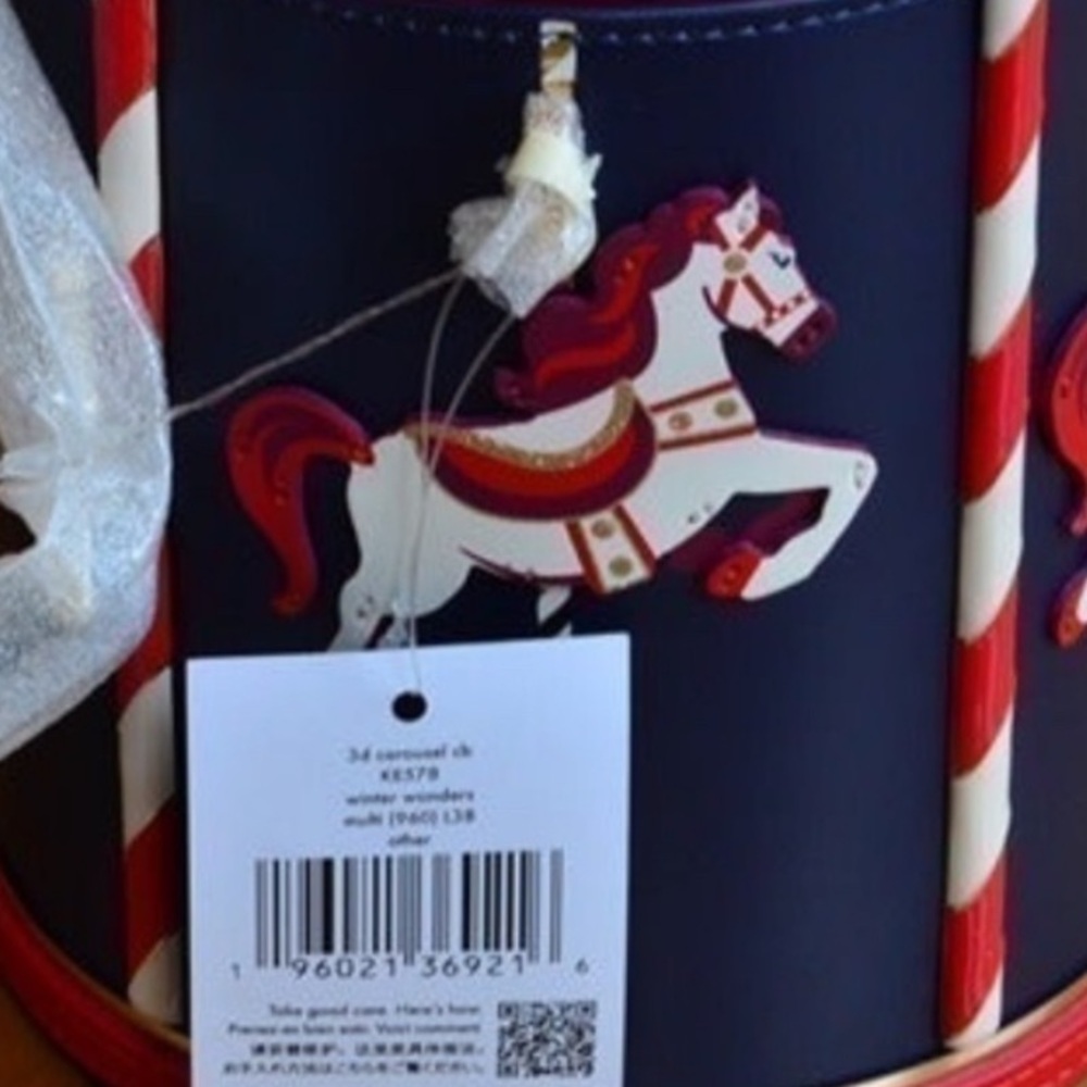 Kate Spade winter wonders carousel 3D Crossbody bag limited ED novelty collector - Picture 7 of 12
